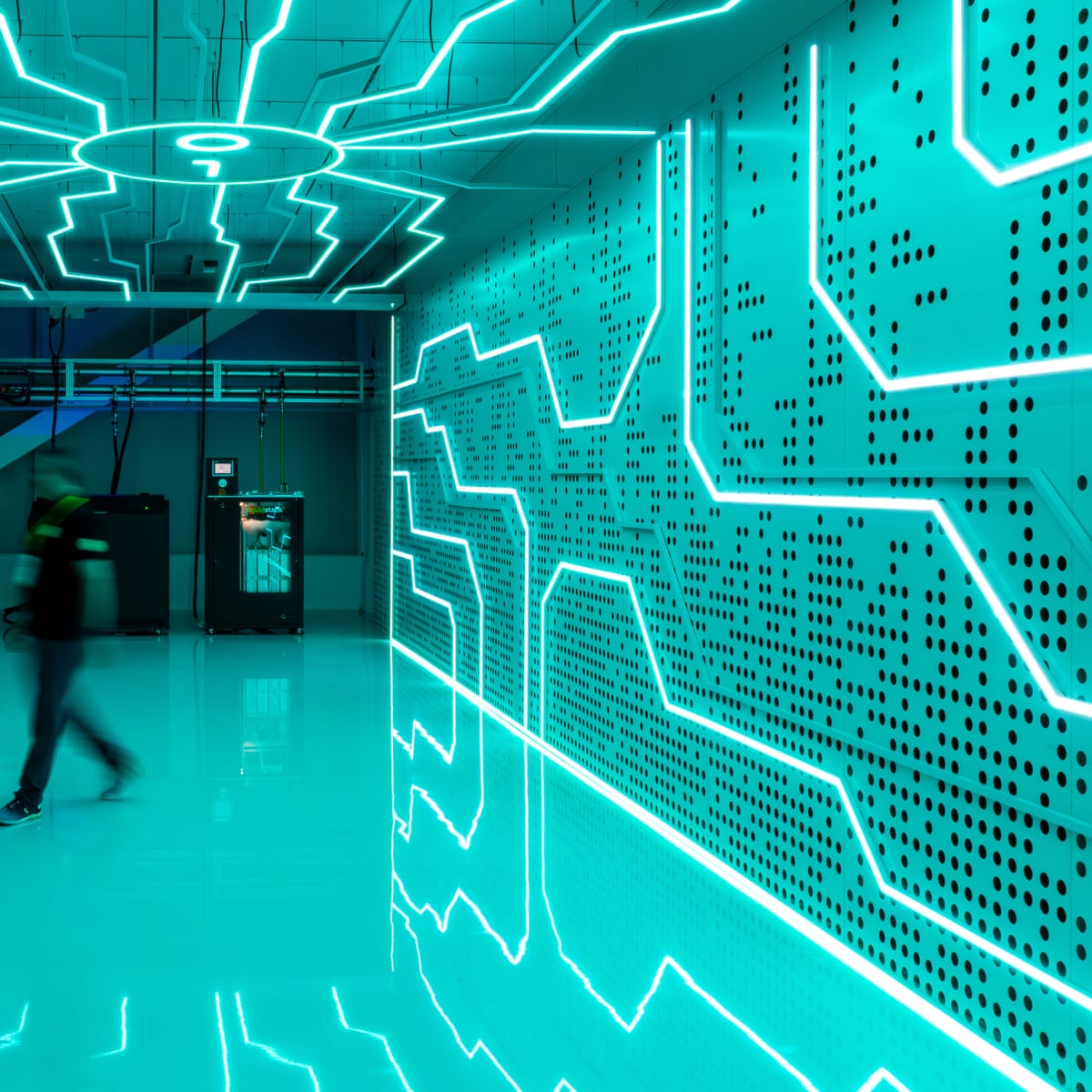 AI data centre power demand - UK Faces Major AI Data Centre Power Demand Dispute by 2030