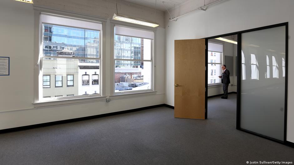 AI in commercial real estate - How AI Is Reshaping Commercial Real Estate in 2025