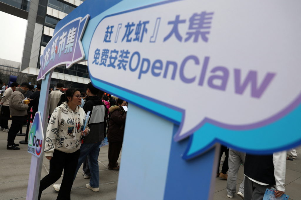 open vs closed source AI - Open vs Closed Source AI: Key Differences Explained